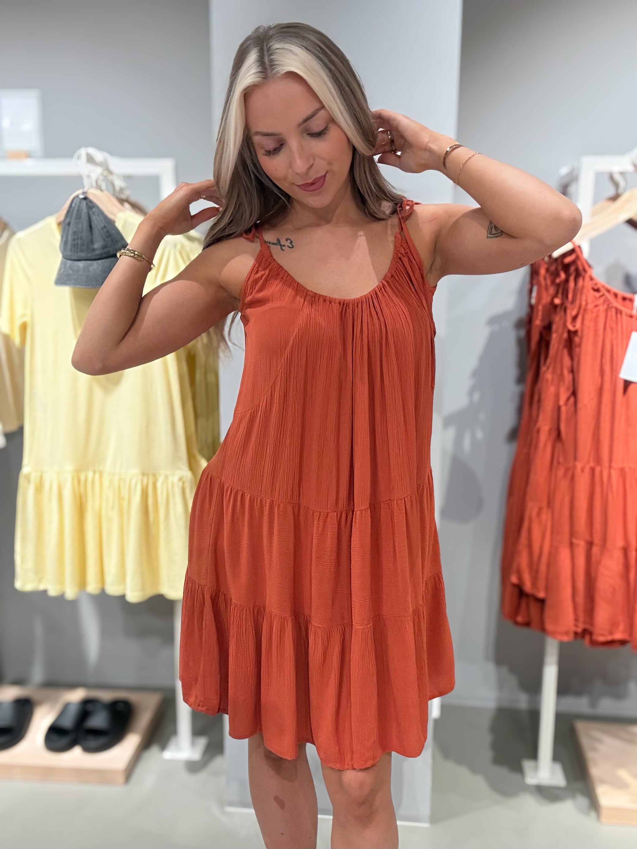 VIJINKE Short Dress - Burnt Brick